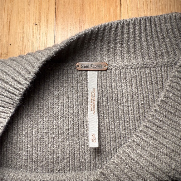 Free People Easy Street Crop Pullover - Picture 3 of 9